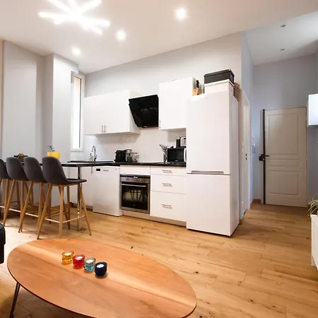 Appartement Luxury Flat Champs Elysees 4 Guests Parijs