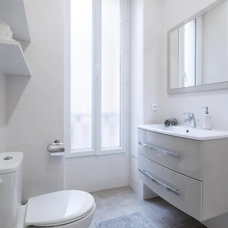 Luxury Flat Champs Elysees 4 Guests * Paris